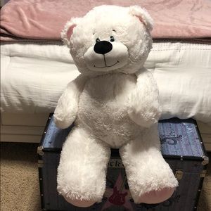LARGE TEDDY BEAR